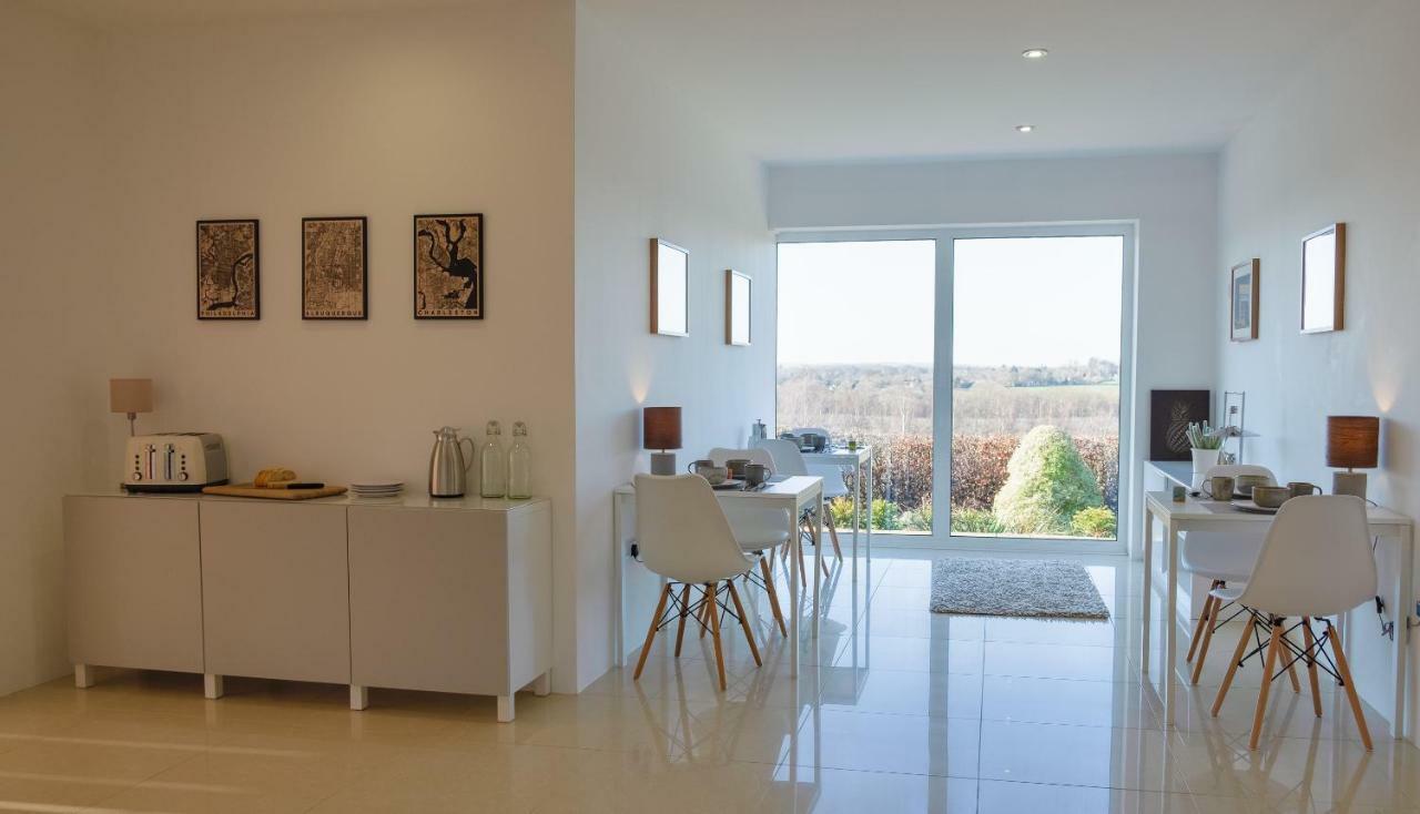 Meadow Cottage Bed & Breakfast 호크허스트 외부 사진